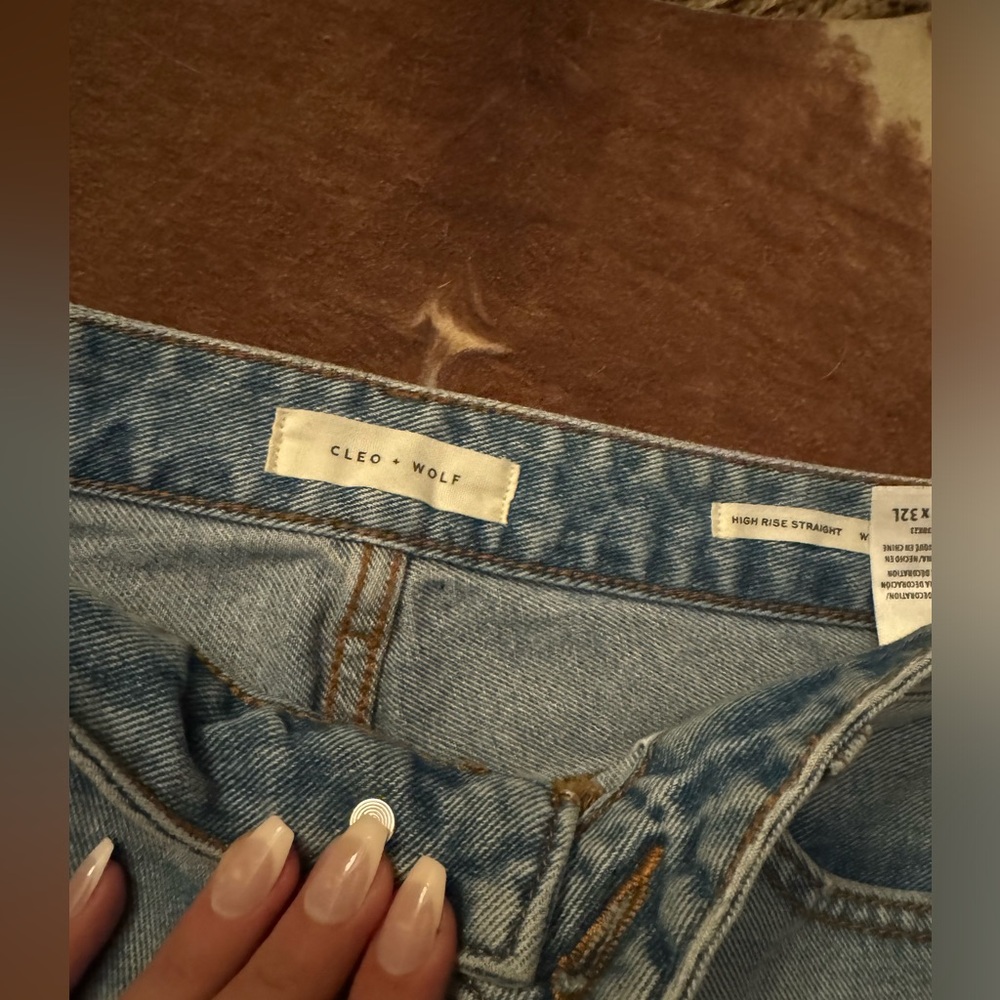 High Rise Jeans - Picture 2 of 3